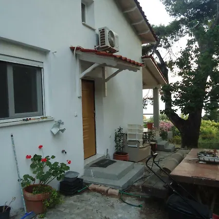 Aliki Villa